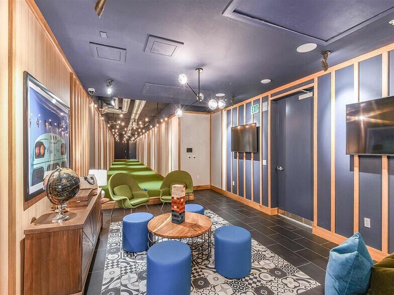 More Photos Of 1110 F St, San Diego Apartments For Lease