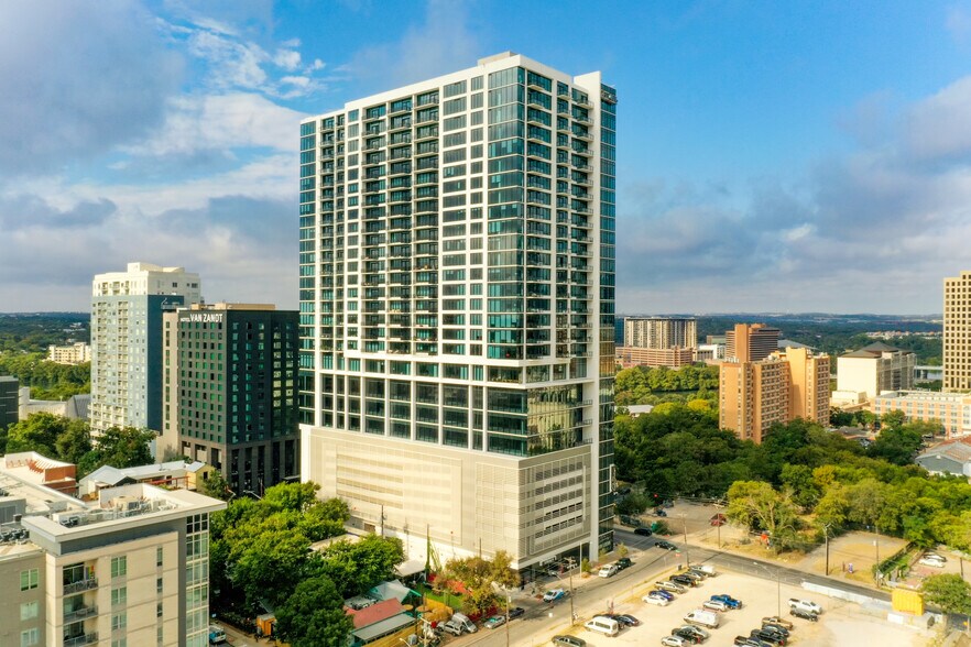 More Photos Of 93 Red River St, Austin Multifamily For Sale