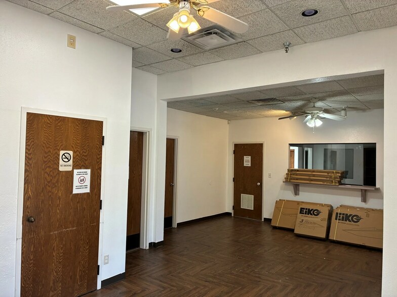 More Photos Of 937 SW 89th St, Oklahoma City Medical For Sale