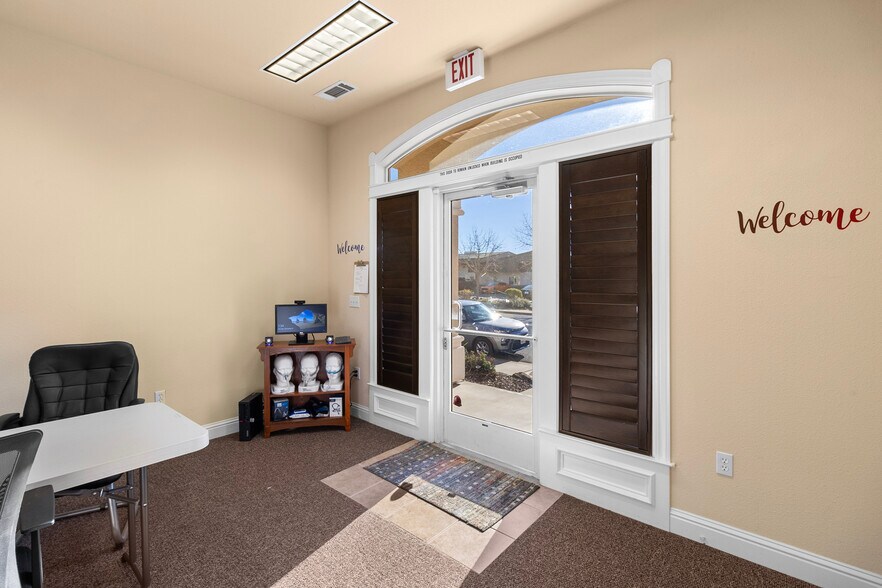 More Photos Of 3075 Crossroads Dr, Redding Light Distribution For Sale