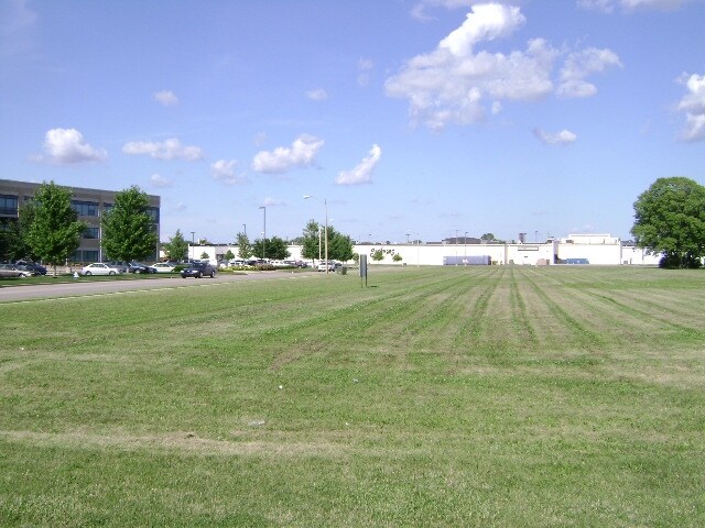 More Photos Of 3130 Wabash Ave, Springfield Land For Sale