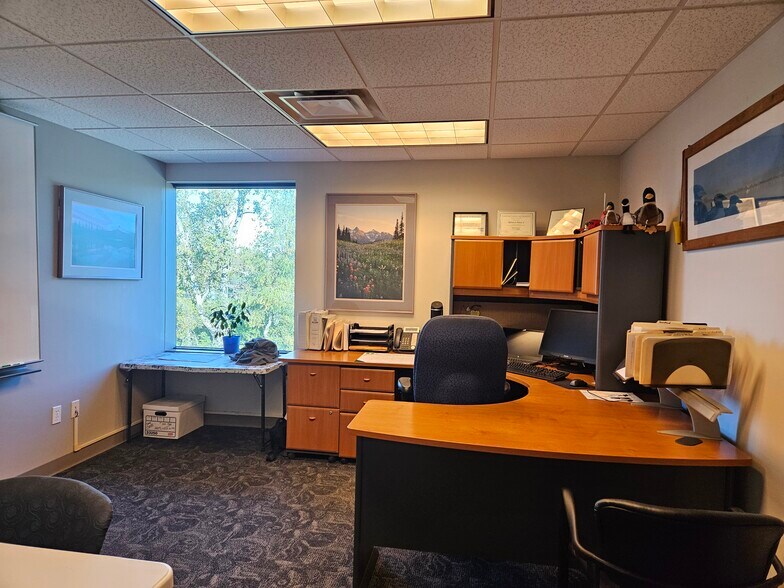 More Photos Of 3500 Contractors Dr, Midland Manufacturing For Sale