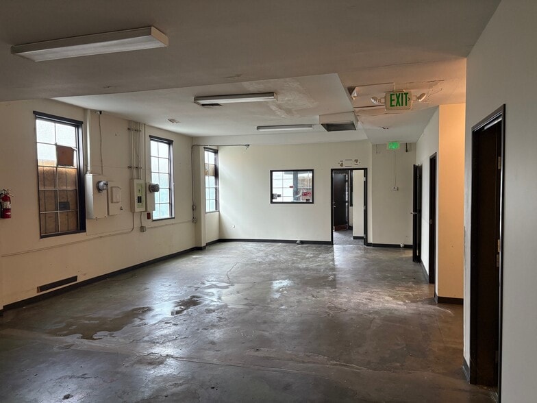 More Photos Of 9190-9214 Exposition Blvd, Los Angeles Warehouse For Sale