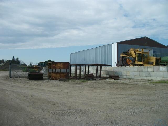 More Photos Of 5047 Iowa 3, Cherokee Office For Sale