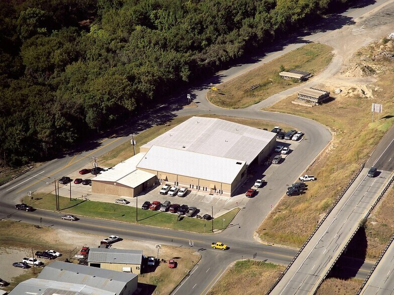 Primary Photo Of 700 W Main St, Azle Manufacturing For Sale