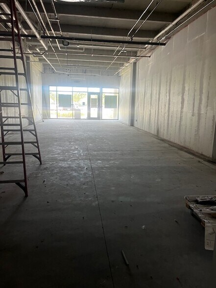 More Photos Of 1695 NW 110th Ave, Miami Office For Sale