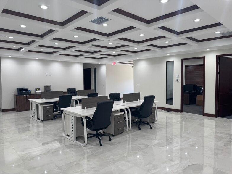 More Photos Of 3430 Paddocks Pky, Suwanee Office For Sale