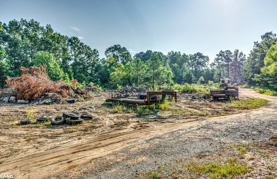 More Photos Of 3357 Ellisville Blvd, Laurel Land For Sale