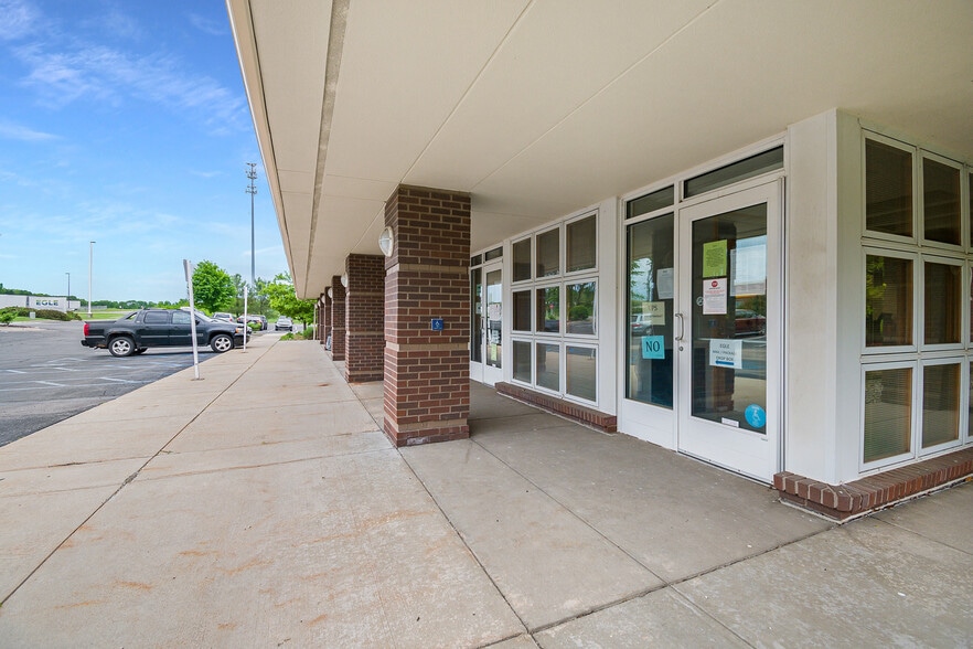 More Photos Of 7953 Adobe Rd, Kalamazoo Office For Sale