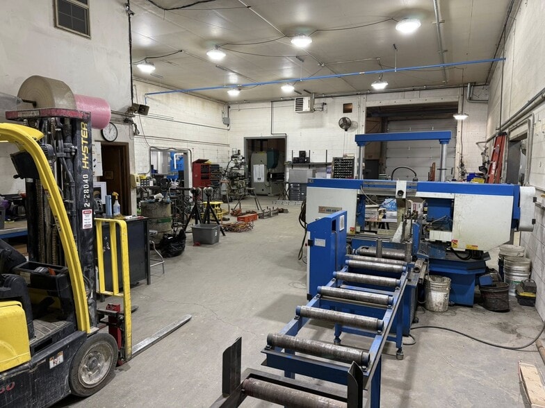 More Photos Of 303 2nd Ave N, Payette Manufacturing For Lease