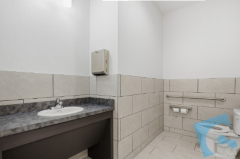 More Photos Of 9045 Mid Cities Blvd, North Richland Hills Medical For Lease