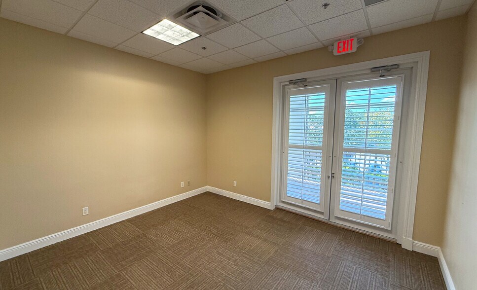 More Photos Of 3662 SW 30th Ave, Palm City Office For Lease