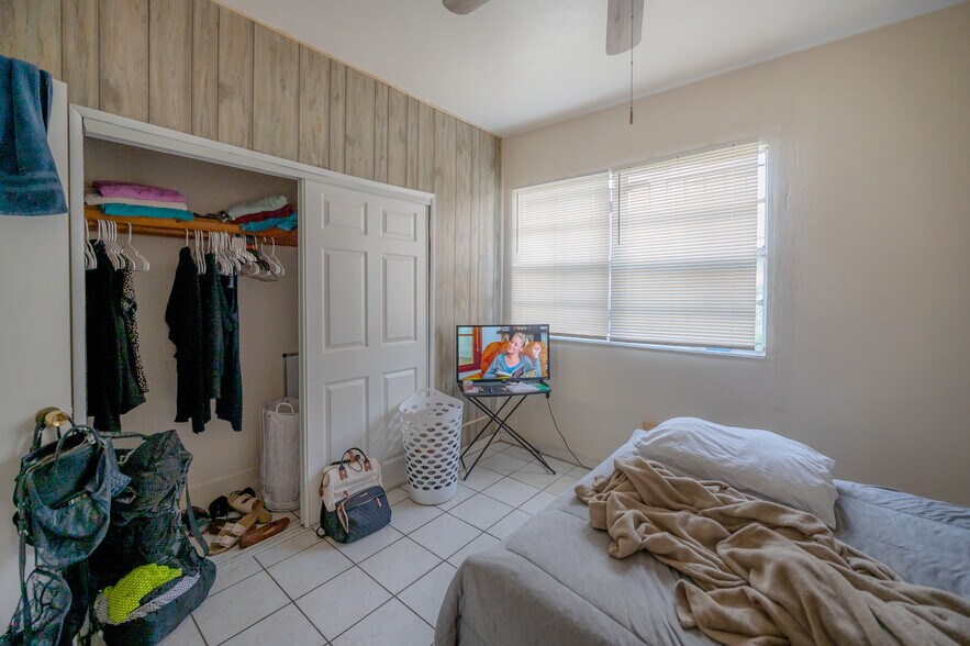 More Photos Of 8312 N 11th St, Tampa Apartments For Sale