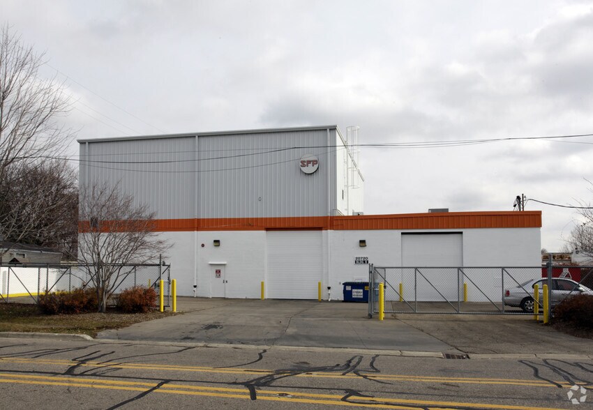 More Photos Of 20720 Tuck Rd, Farmington Hills Manufacturing For Sale