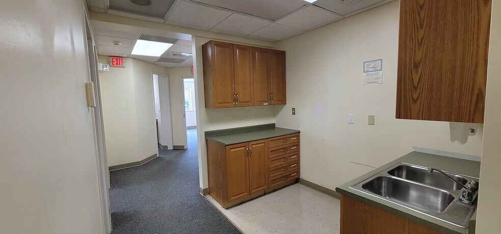 More Photos Of 1353 Boston Post Rd, Madison Medical For Lease