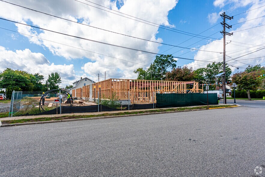 More Photos Of 504-506 Union Blvd, Totowa Apartments For Lease
