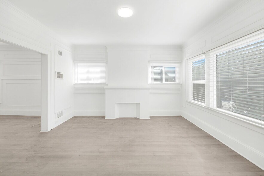 More Photos Of 548 N Kenmore Ave, Los Angeles Multifamily For Sale