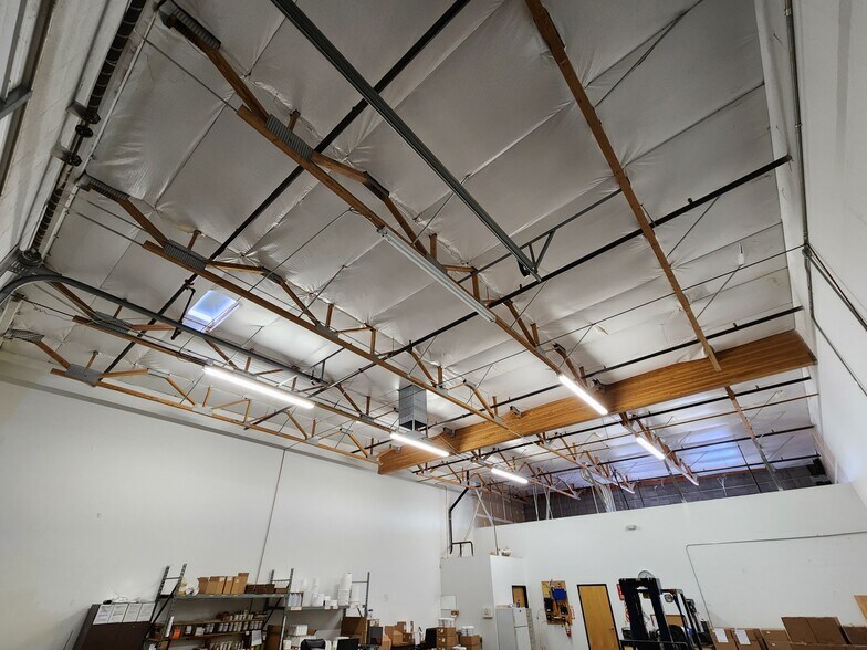 More Photos Of 2942 N Greenfield Rd, Mesa Service For Lease