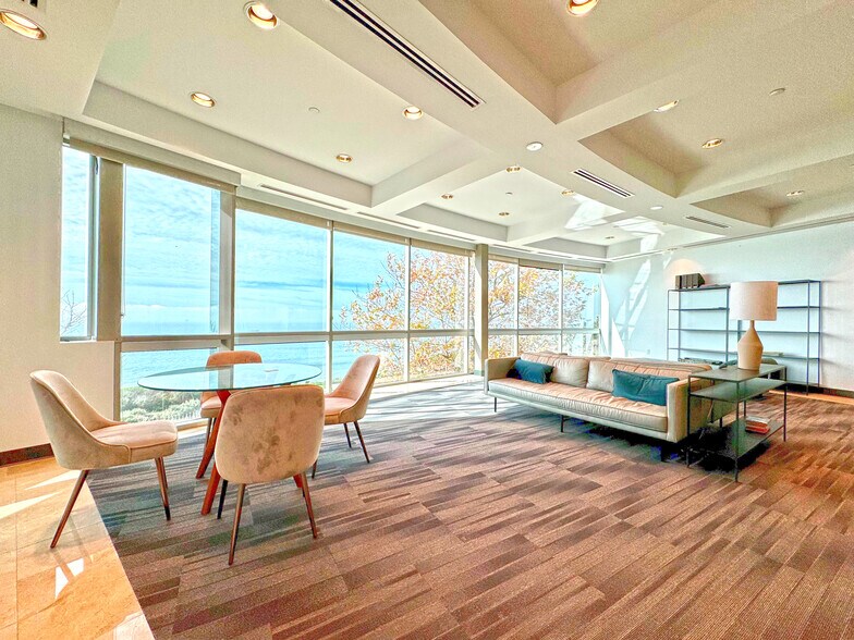 More Photos Of 6307 Carpinteria Ave, Carpinteria Loft Creative Space For Lease