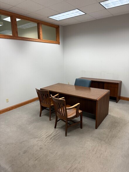 More Photos Of 126 S Knowles Ave, New Richmond Office For Lease