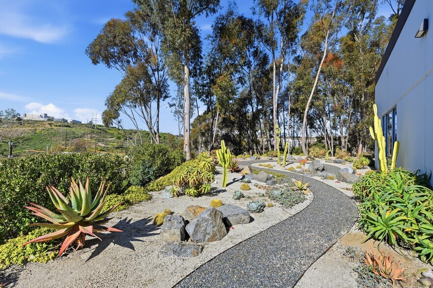 More Photos Of 9170-9190 Camino Santa Fe, San Diego Light Manufacturing For Sale
