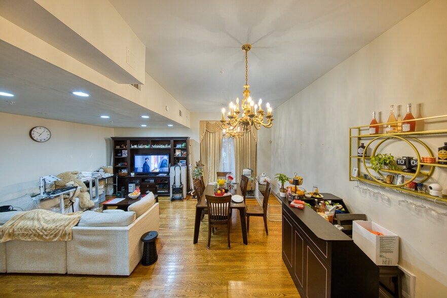 More Photos Of 755 Bush St, San Francisco Apartments For Sale