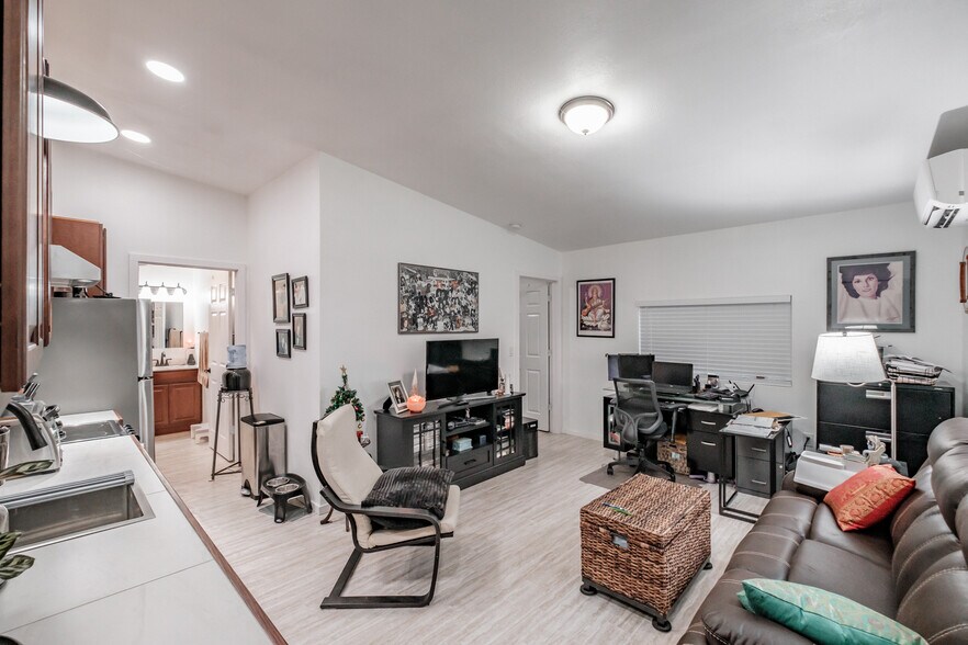 More Photos Of 909 Curry Rd, Roseburg Specialty For Sale