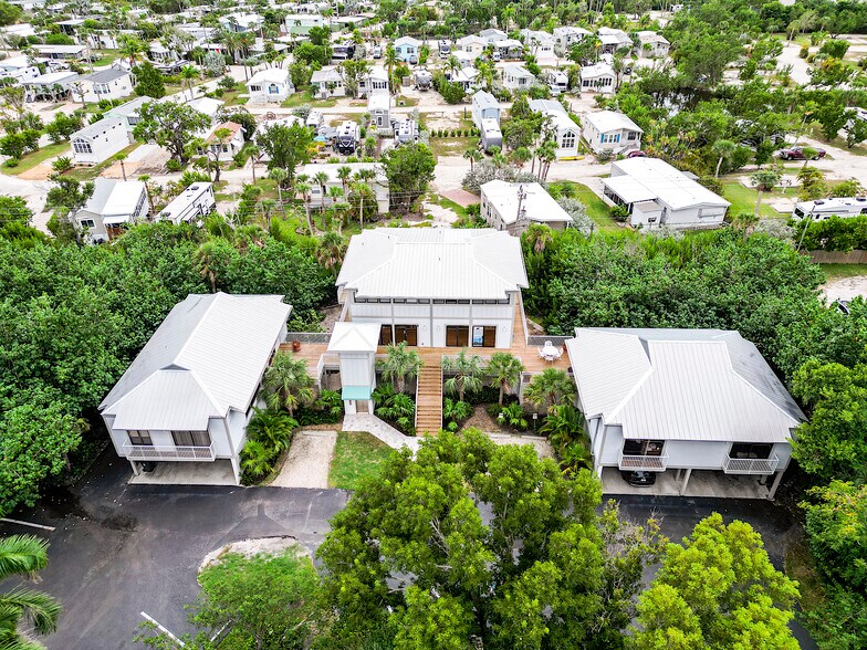 More Photos Of 1149 Periwinkle Way, Sanibel Office For Sale