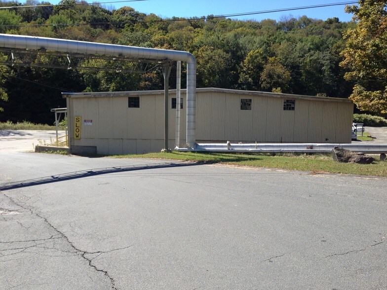 More Photos Of 157 Columbia St, Lee Warehouse For Sale