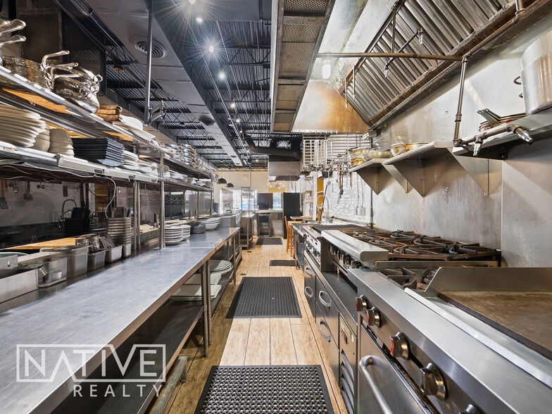 More Photos Of 2822 E Commercial Blvd, Fort Lauderdale Restaurant For Lease