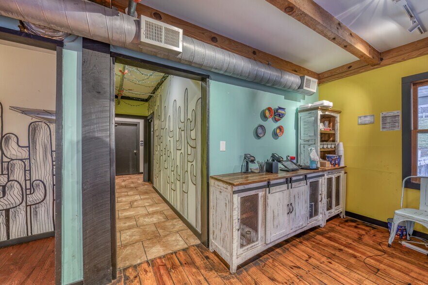 More Photos Of 4903 N Roan St, Johnson City Restaurant For Sale