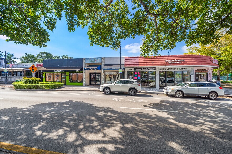 More Photos Of 2292 SW 22nd St, Miami Freestanding For Sale