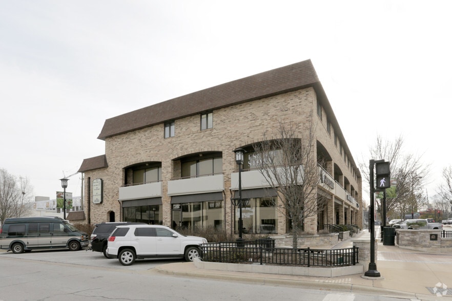 More Photos Of 4745-4755 Main St, Lisle Apartments For Lease