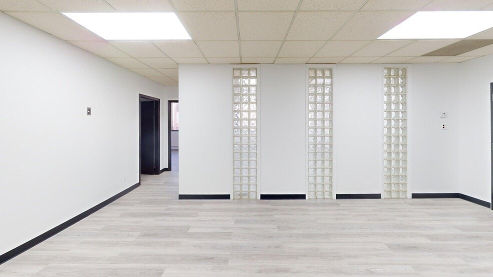 More Photos Of 13007 26th Ave, Flushing Office For Lease