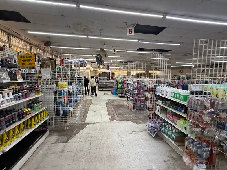 More Photos Of 5229 Griggs Rd, Houston Storefront For Sale