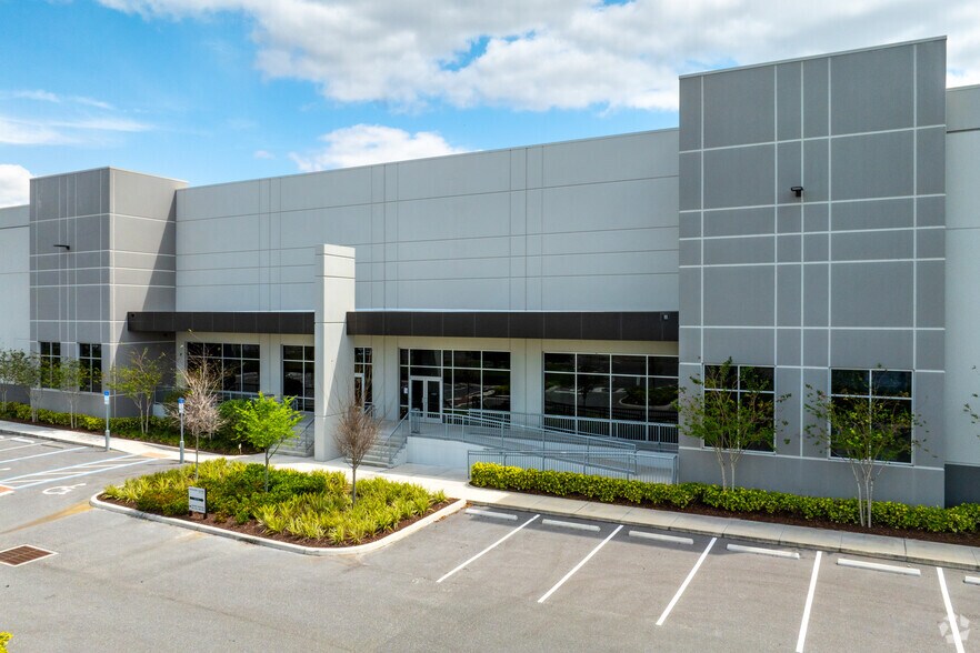 More Photos Of 13643 S Orange Ave, Orlando Distribution For Lease