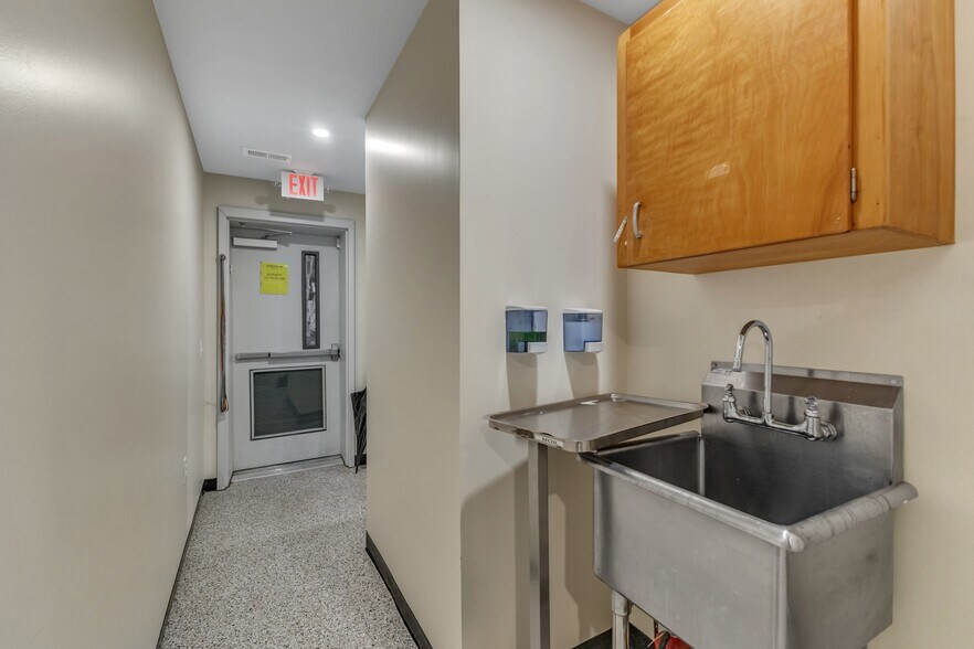 More Photos Of 141 E Main St, Youngsville Medical For Sale