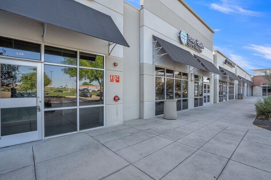 More Photos Of 3920 W Wheatland Rd, Dallas Medical For Lease