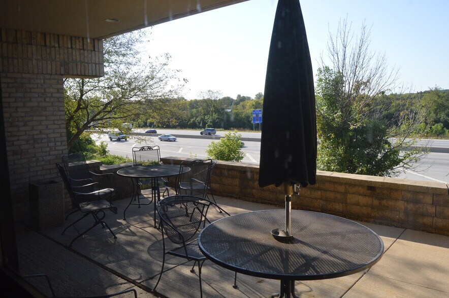 More Photos Of N14W23777 Stone Ridge Dr, Waukesha Office For Sale