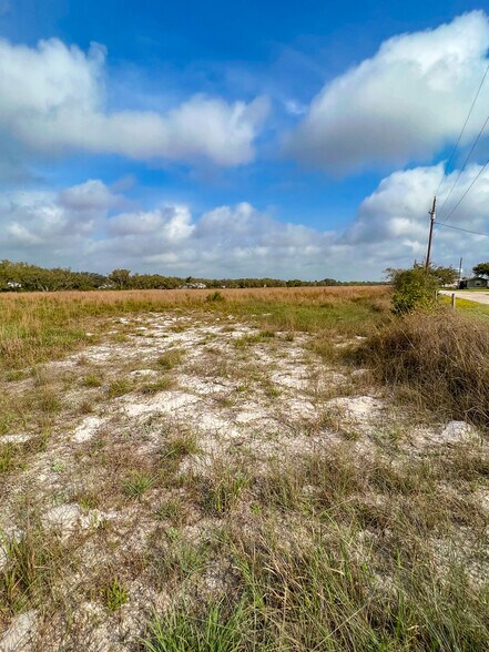 More Photos Of 2020 Market st, Rockport Land For Sale