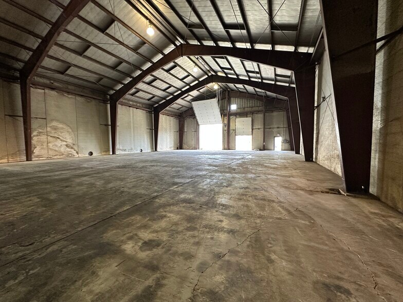 More Photos Of 100 River st, Riverside Industrial For Lease