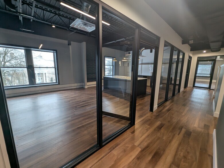 More Photos Of 29225 Chagrin Blvd, Pepper Pike Medical For Lease