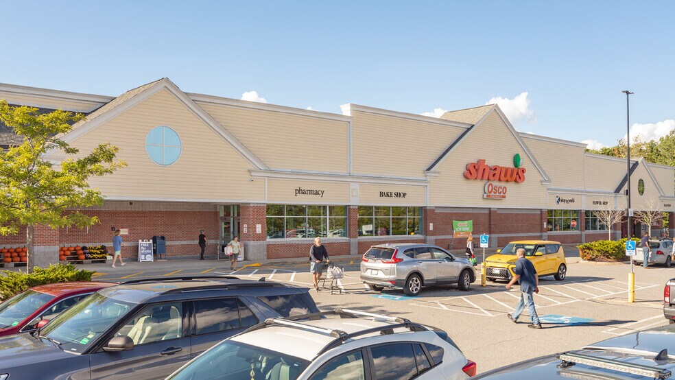 More Photos Of 200 Lower Main St, Freeport Unknown For Lease