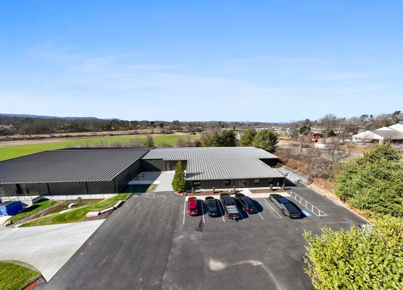 More Photos Of 110 Commercial Blvd, Flat Rock Manufacturing For Sale