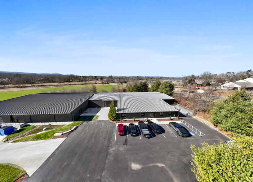 More Photos Of 110 Commercial Blvd, Flat Rock Manufacturing For Lease