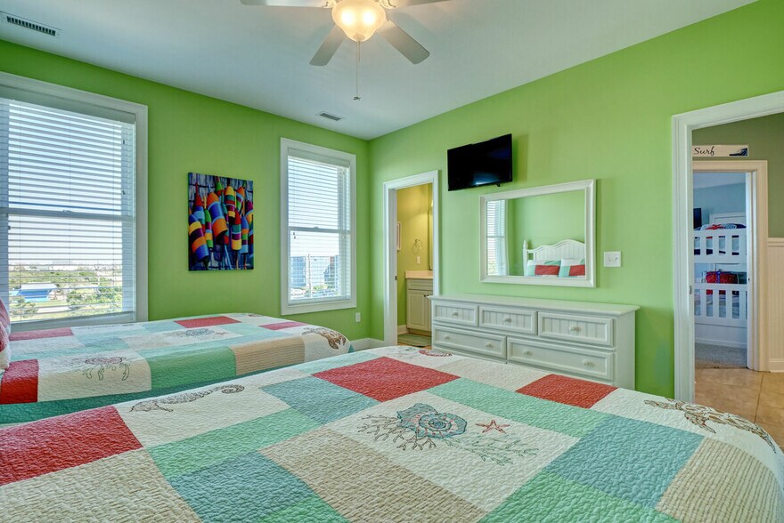 More Photos Of 2068 New River Inlet Rd, North Topsail Beach Apartments For Sale