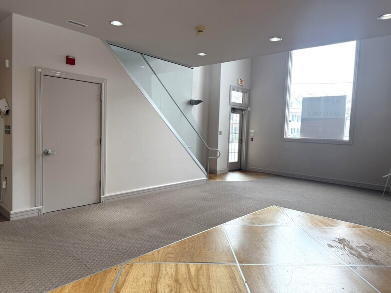 More Photos Of 1118 General Washington Memorial Blvd, Washington Xing, Washington Crossing Office For Lease