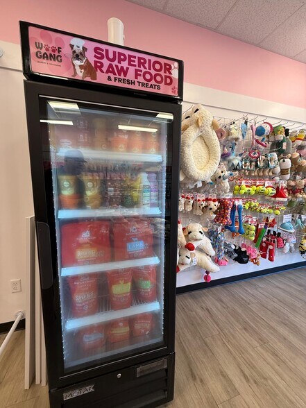 More Photos Of 8474 Bannerman Blvd, Tallahassee General Retail For Lease