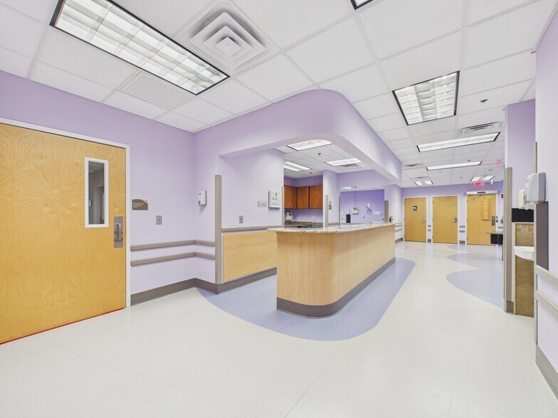 More Photos Of 1000 Centre Brook Ct, Columbus Medical For Sale