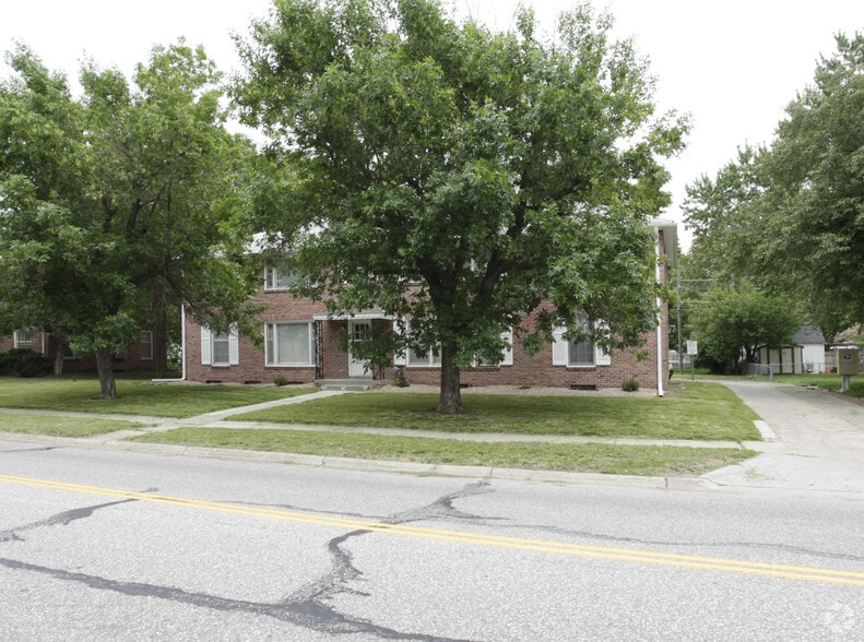 More Photos Of 1940 S Cotner Blvd, Lincoln Apartments For Sale